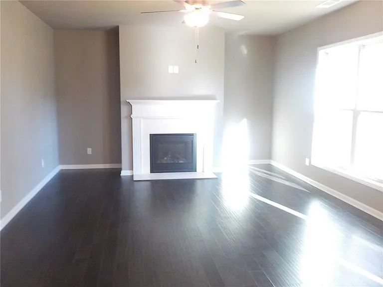 2485 Matlin Way — Photo 9