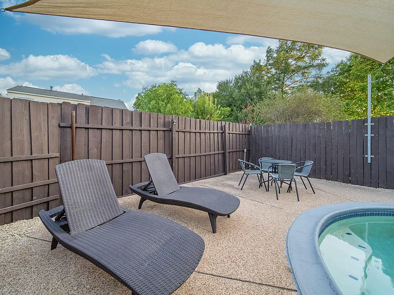 843 Sonora Ln — Photo 41