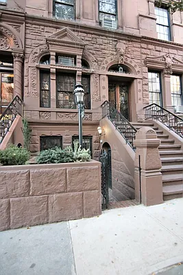 Rented by JK Dansar Corp | media 21