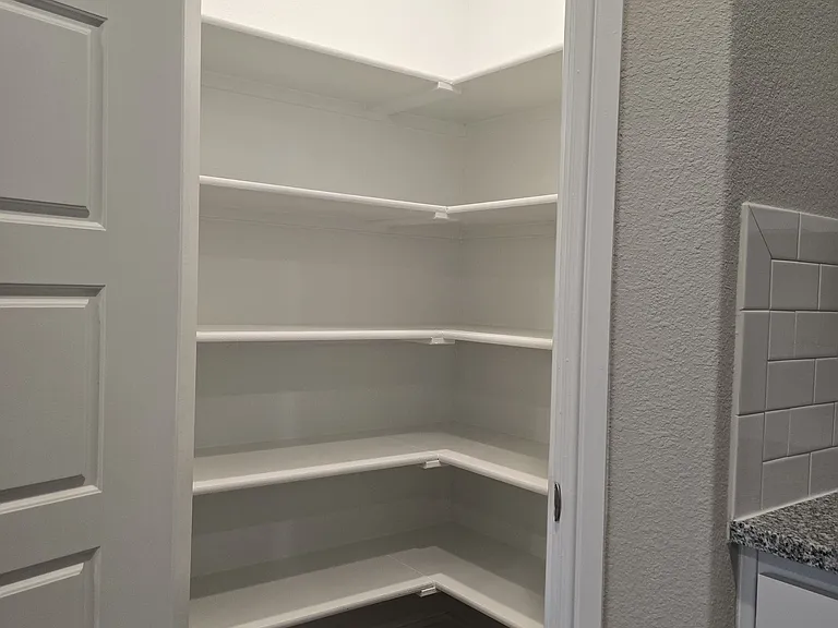 7709 Tuscarora Dr — Photo 17
