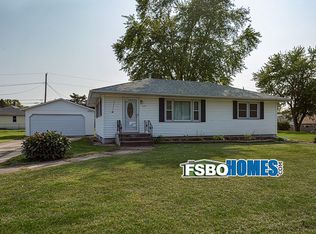 4240 16th Ave, Moline, IL 61265