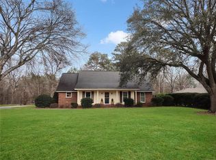 1450 E Overbrook Rd, Millbrook, AL 36054