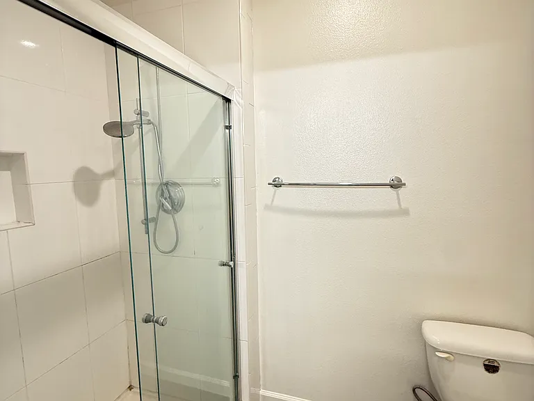 4846 McConnell Ave — Photo 15
