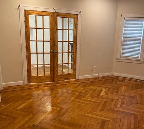 3rd image of 325 E Olive St #1