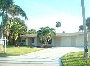 4th image of 131 W Osceola Ln