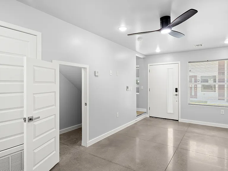1380 Monte Vista Ave #B — Photo 6