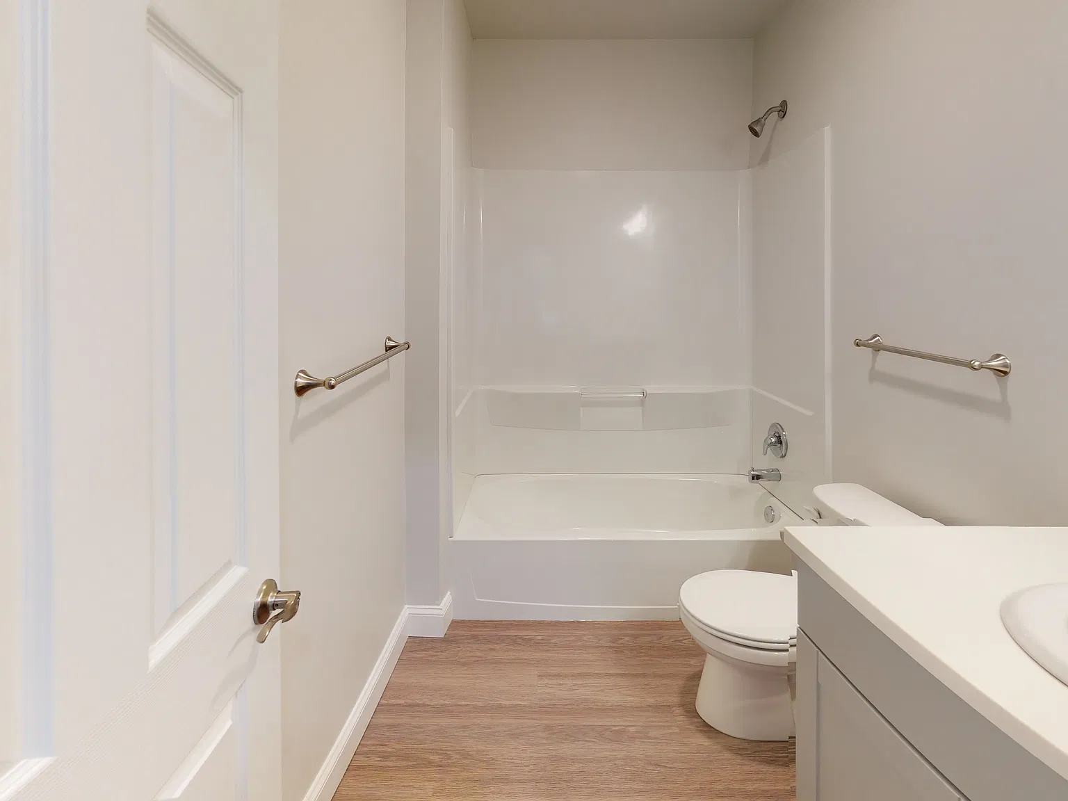2 bed, 1135 sqft, $1,400 — Photo 2
