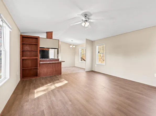 15705 Country Way, Lindale, TX 75771