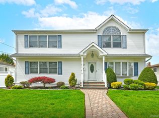 53 S 3rd St, Bethpage, NY 11714