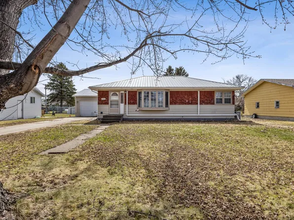 260 Maple St, Kindred, ND 58051
