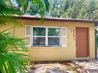 2253 19th St, Sarasota, FL 34234