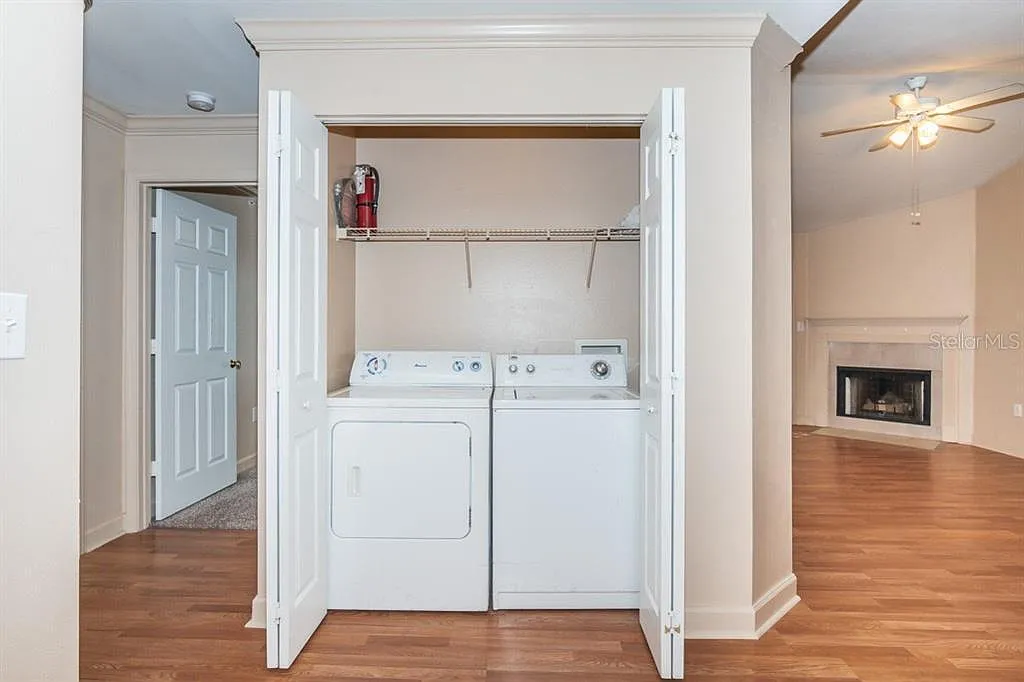 2 bed, 1050 sqft, $1,500 — Photo 4