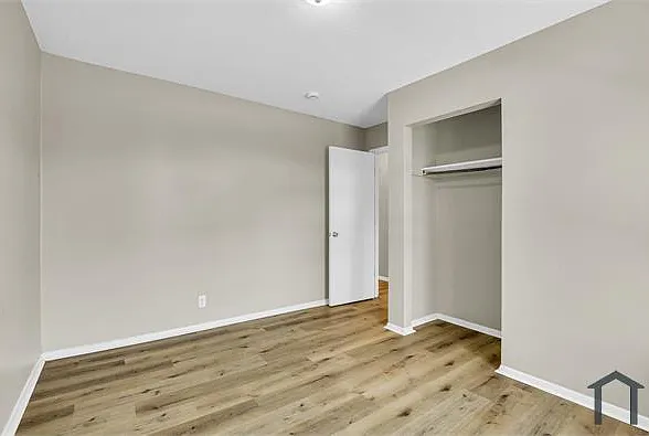 1511 Kings Way #B — Photo 11