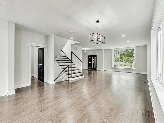 2nd image of 4333 N Ozanam Ave
