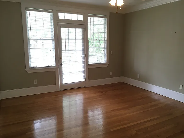 2549 Walton Way #A4 — Photo 4