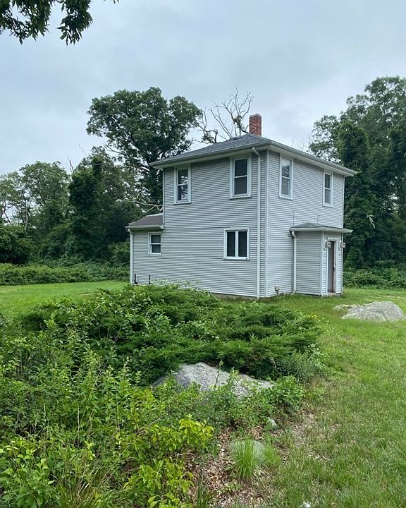 138 Crandall Rd, Tiverton, RI 02878 Zillow