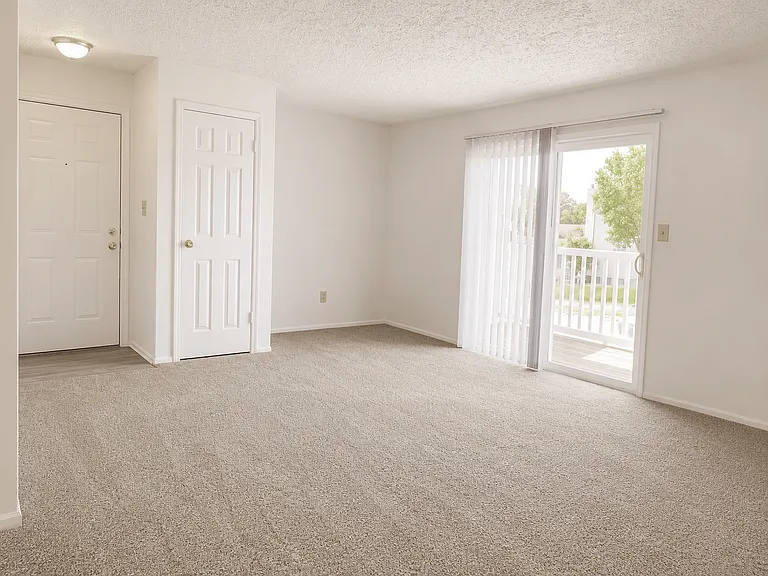 Waterstone Place Apartments — Photo 5