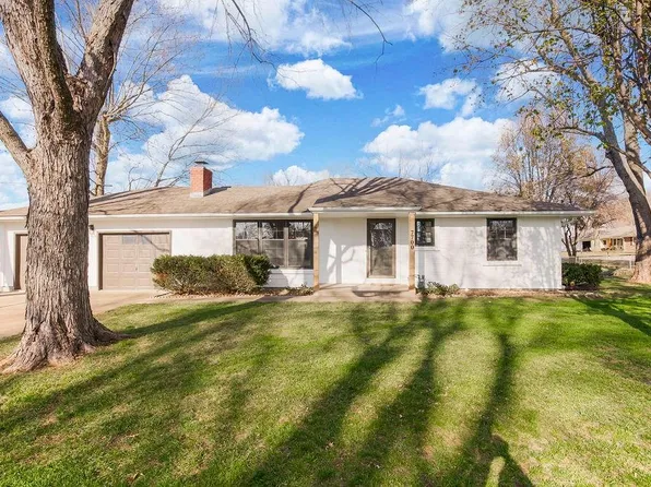 7700 W 197th St, Stilwell, KS 66085