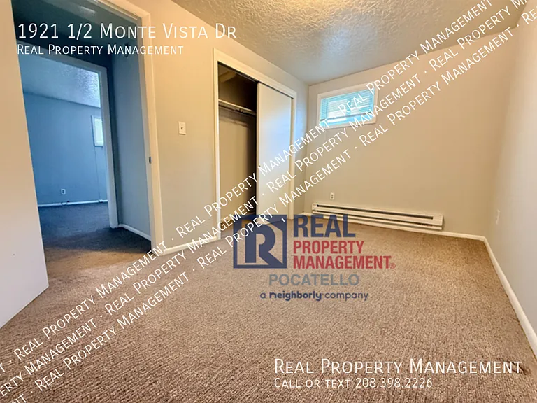 1921 1/2 Monte Vista Dr — Photo 7