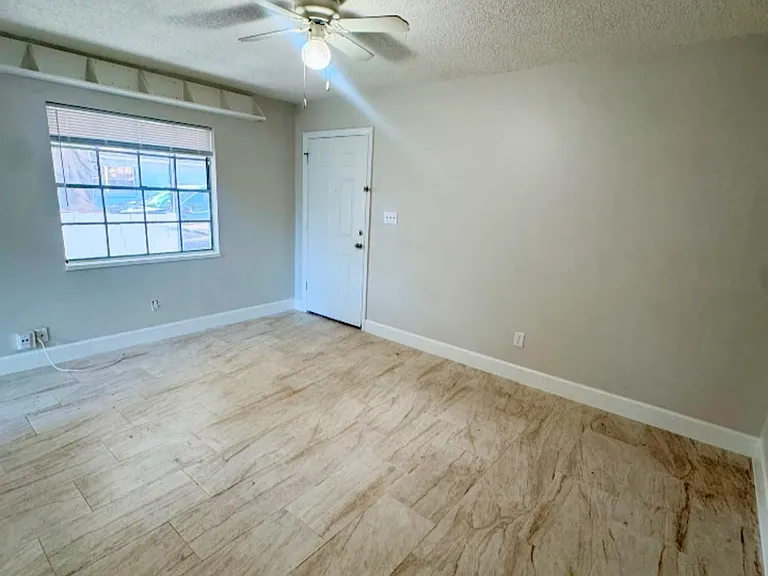 201 E Buchanon Ave #2 — Photo 9