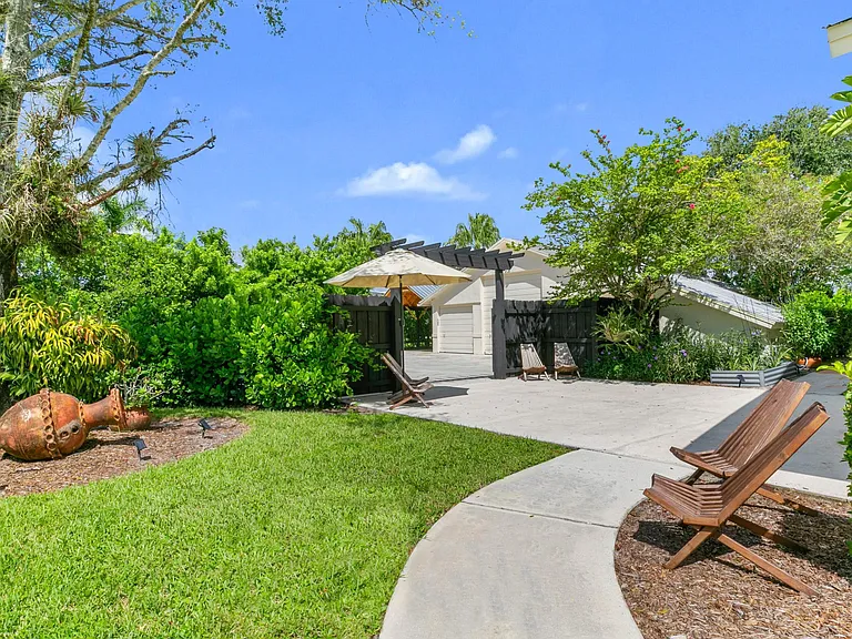 14965 Oatland Ct — Photo 46