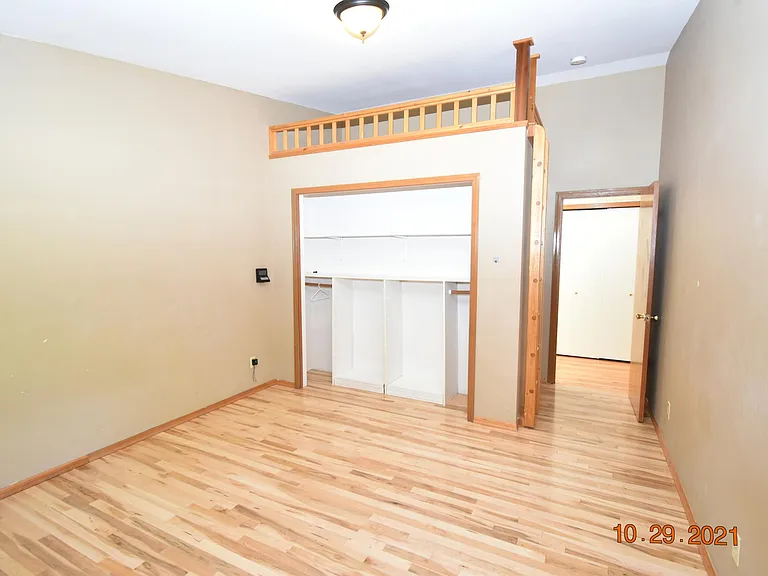 16920 NE 100th St — Photo 10