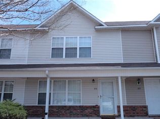 228 Lola Ln, Pilot Mtn, NC 27041