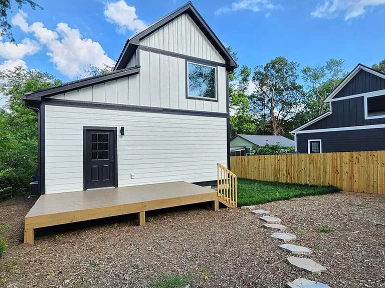 108 Tracy Ave — Photo 35
