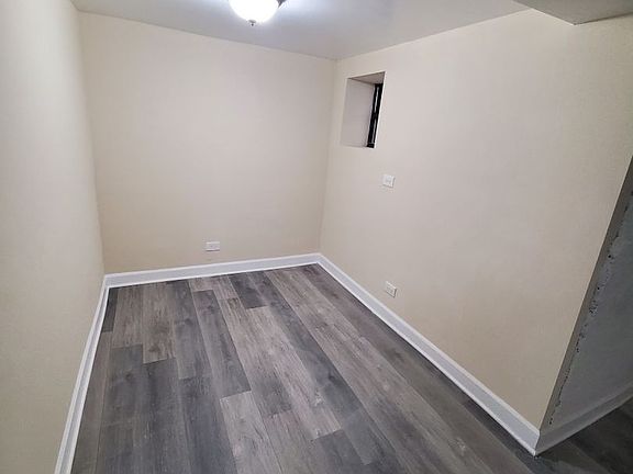 2nd image of 3245 W 23rd St