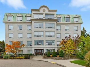 405 Erb St W #507, Waterloo, ON N2L1W7