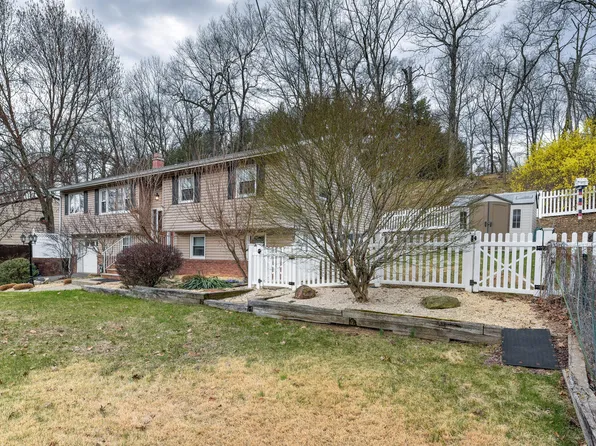 358 Conklintown Rd, Ringwood, NJ 07456