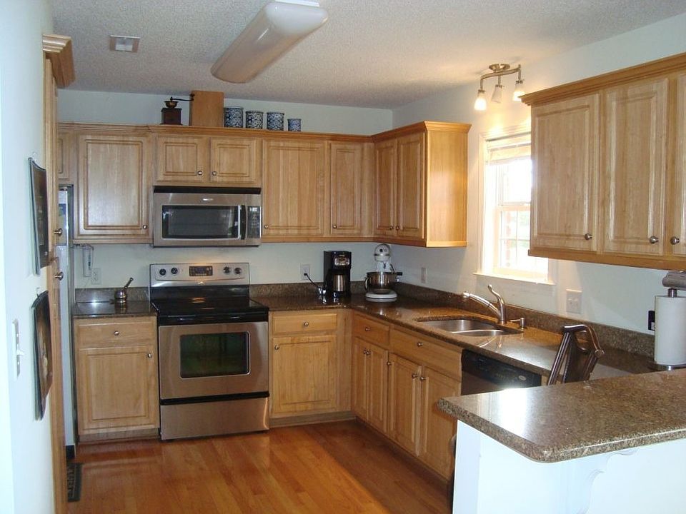 1st image of 150 Skyland Dr