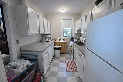 73 Longwood Ave #1R — Photo 5