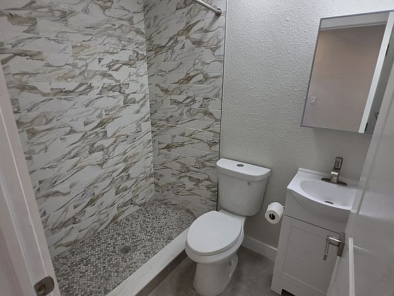 3rd image of 4309 W North B St #100