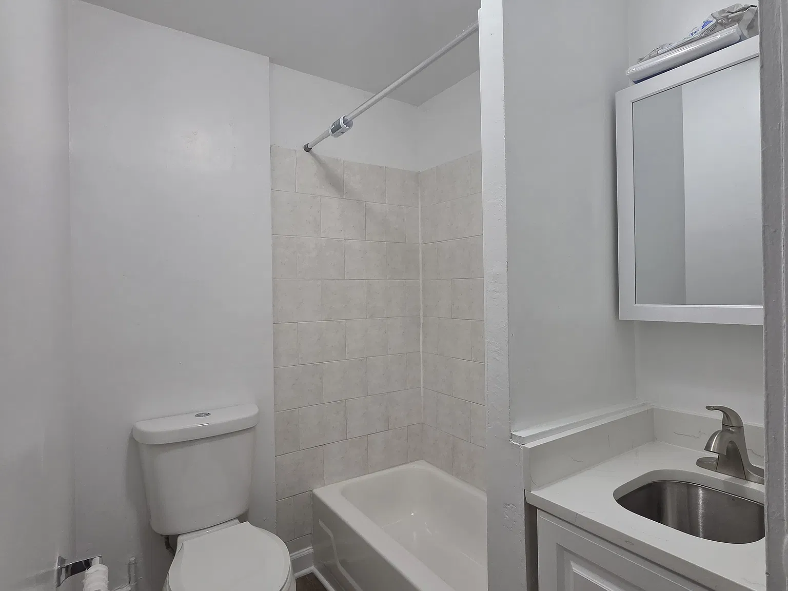2 bed, 600 sqft, $1,600 — Photo 4