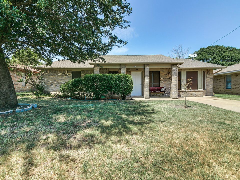 1st image of 812 Oak Grove Ln