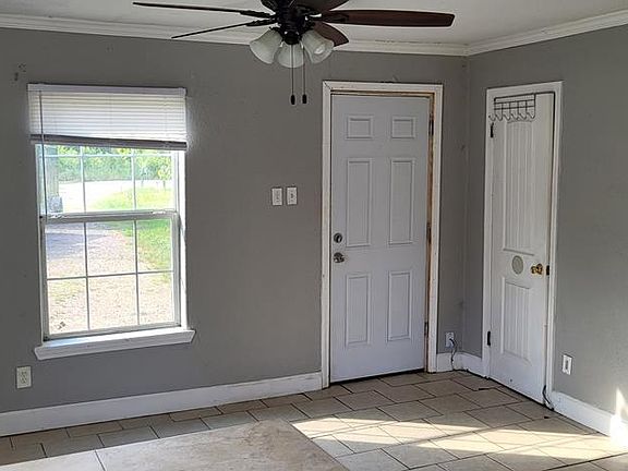 5th image of 7 Meade Pl
