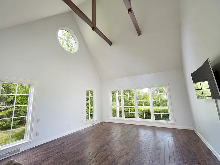 11560 N Canterbury Dr — Photo 14