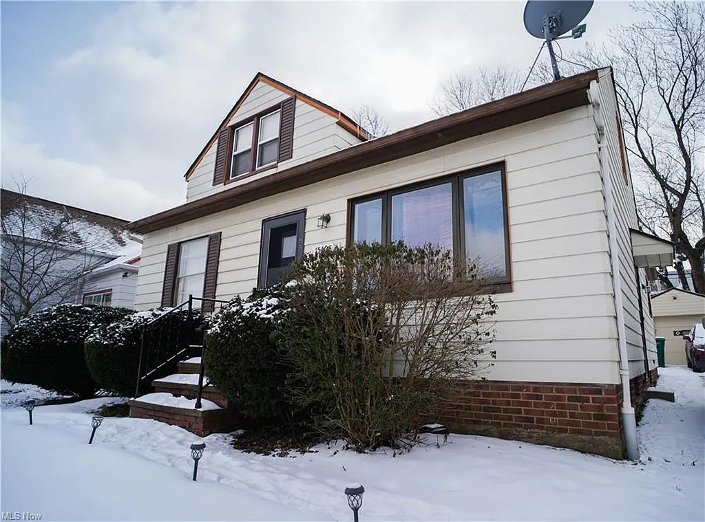15408 Northwood Ave photo 1