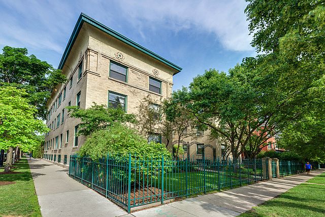1st image of 4406 N Paulina St APT 1B