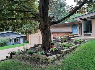 315 30th St SE, Cedar Rapids, IA 52403