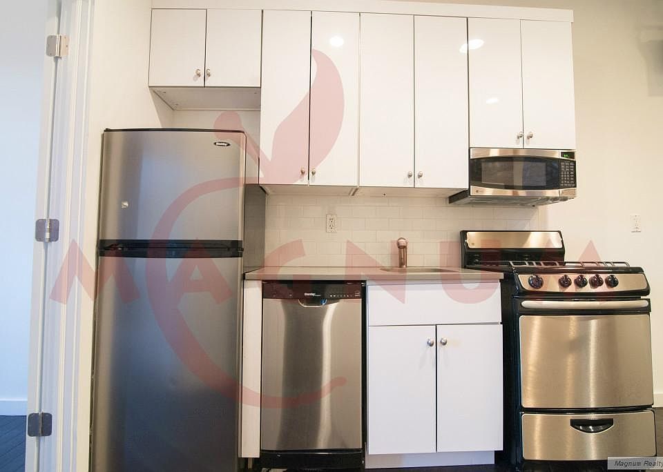 1st image of 13 Essex St APT 11