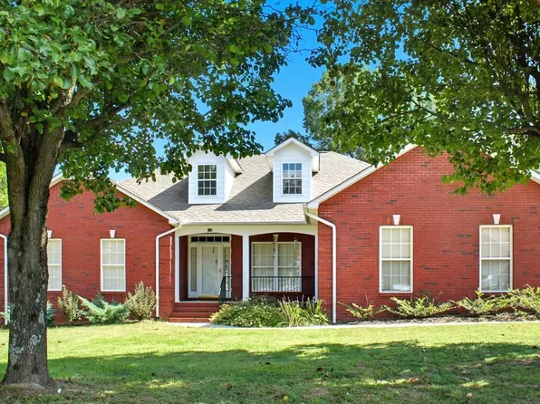 365 Emily Ct, Cookeville, TN 38506