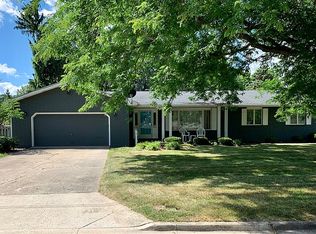 907 W McConnell St, Saint Johns, MI