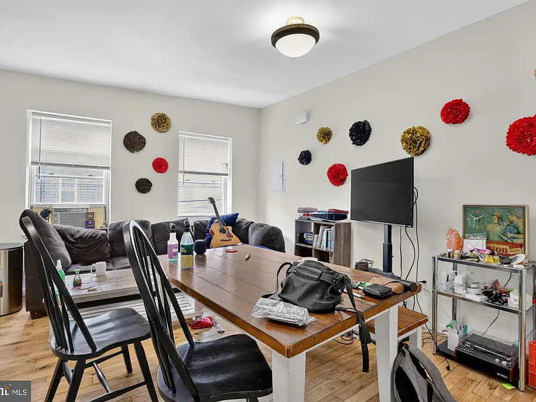 1655 S Bancroft St #2 — Photo 5