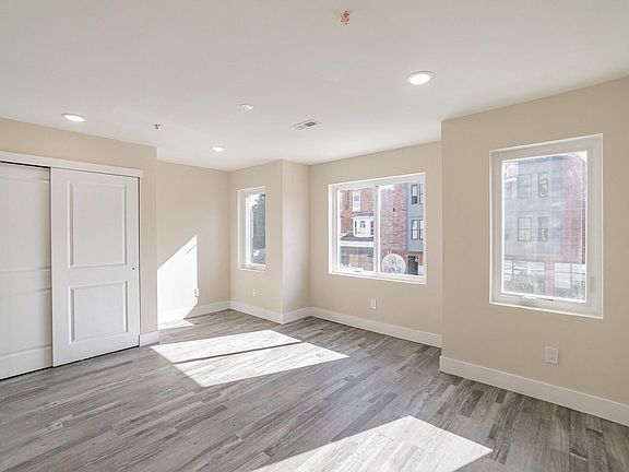 4th image of 5047 Baltimore Ave #3