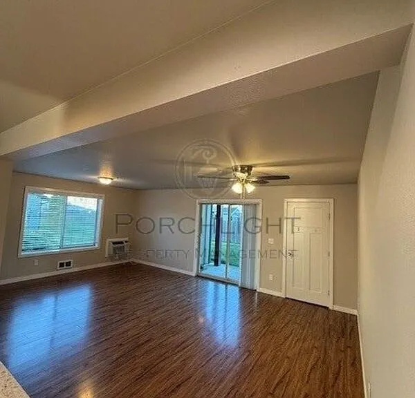 2005 Aaron Dr #101 — Photo 11