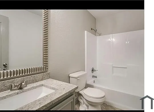 338 Dakota Dr — Photo 15
