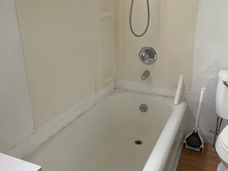 505 Dryden Rd — Photo 2