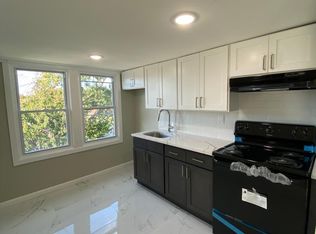 135 Grumman Ave #3L, Newark, NJ 07112